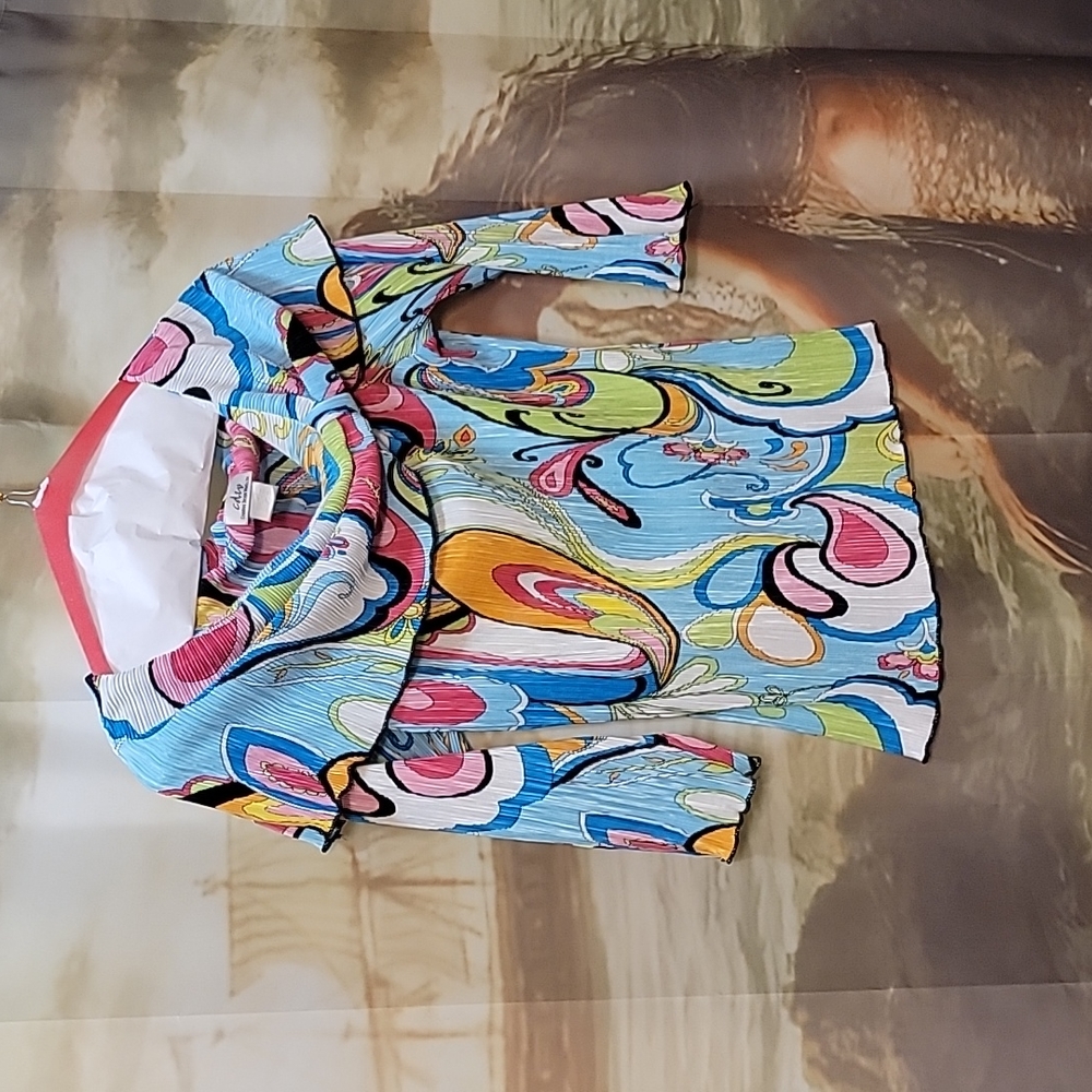Fun bright retro top